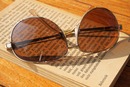 sunglasses-1539184_1920